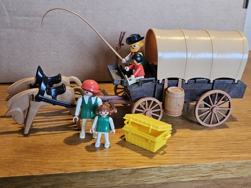 Vintage playmobil covered - vintage,
