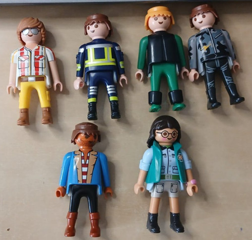 Playmobil figures x6 - 🧸,