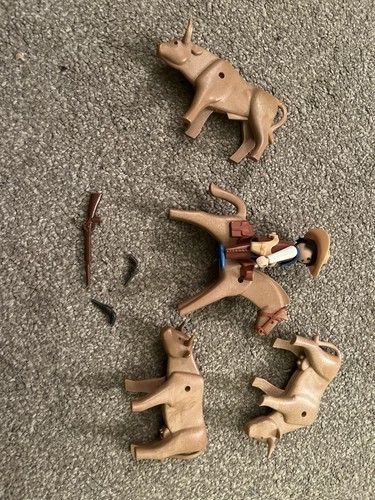 Play mobile cowboy - &, cows