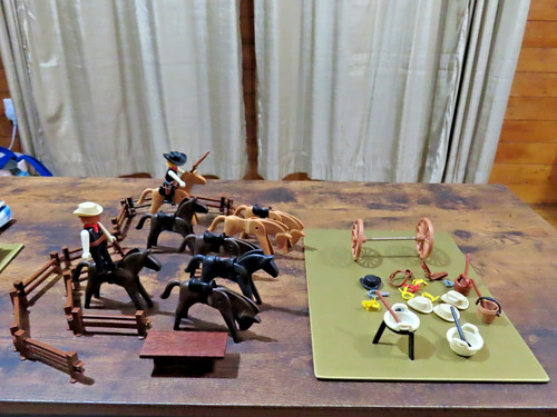 Playmobil cowboy bundle - cowboy,
